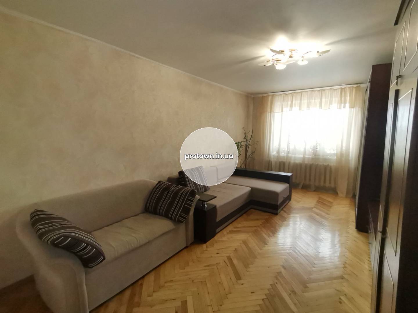 Предлагается к продаже 2-комнатная квартира. Метро Минская